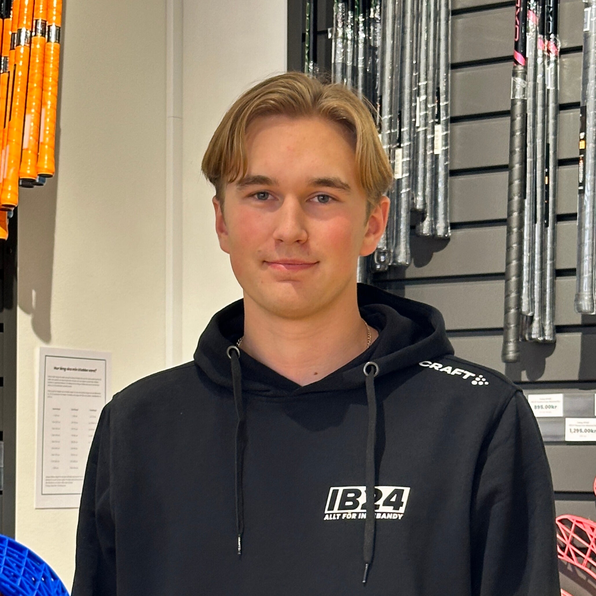 Anton Greberg, butikssäljare Innebandy24